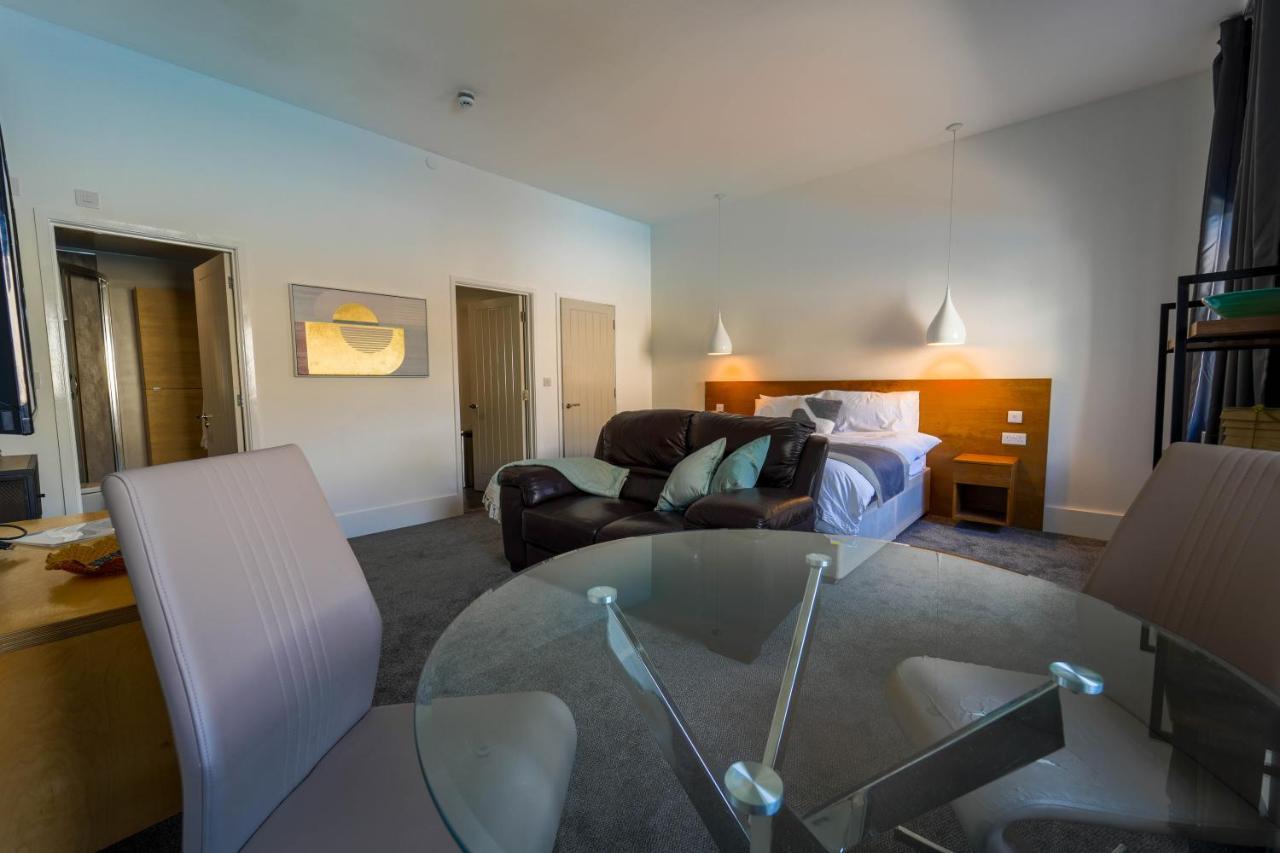 Captivating 1-bed - Apartment *